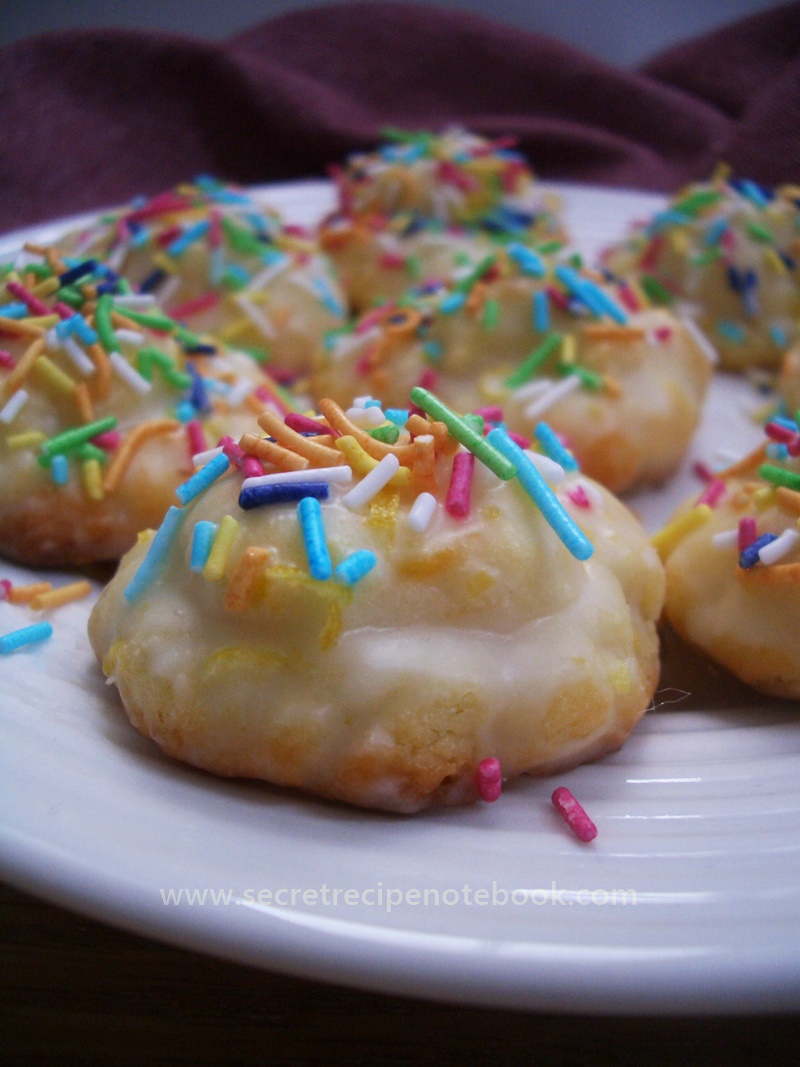 lemony easter cookies plate side